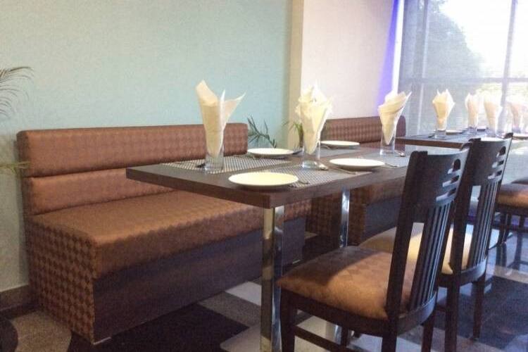Geetika Galaxy Hotel, Kanpur 2